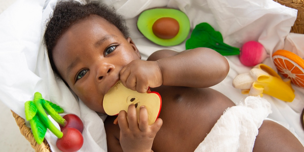 Why Kids Should Play With Their Food More - Thoughts from KIDLY